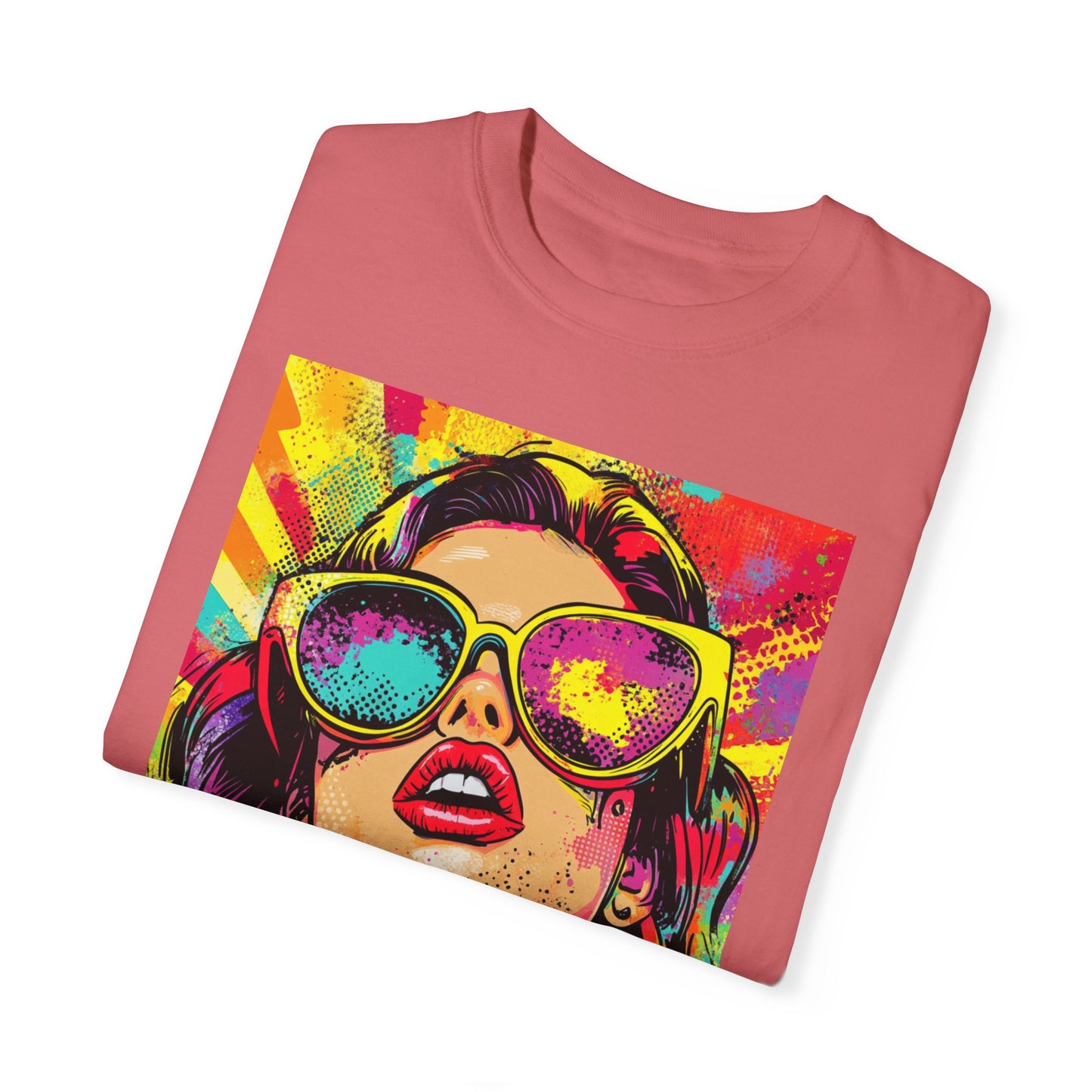 Pop Art Queenie Unisex T-paita